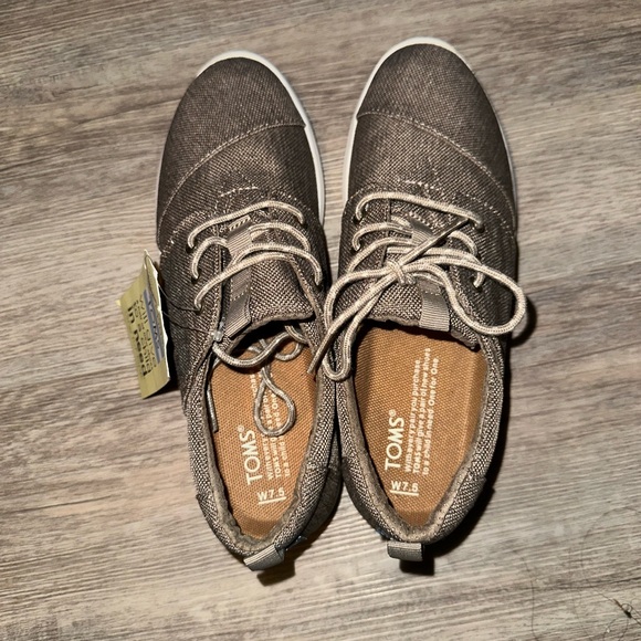 Women’s Toms Del Rey 7.5 - Picture 4 of 4